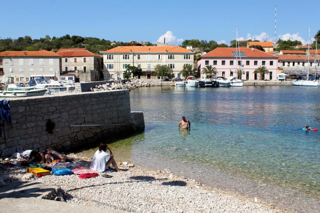 Apartments By The Sea Sali, Dugi Otok - 8121 Екстериор снимка