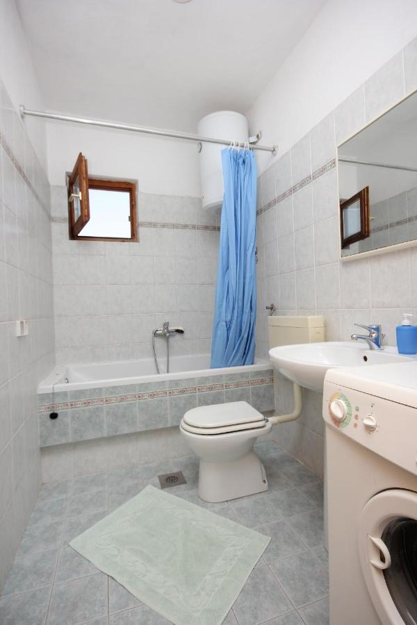 Apartments By The Sea Sali, Dugi Otok - 8121 Екстериор снимка