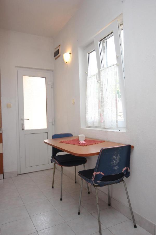 Apartments By The Sea Sali, Dugi Otok - 8121 Екстериор снимка