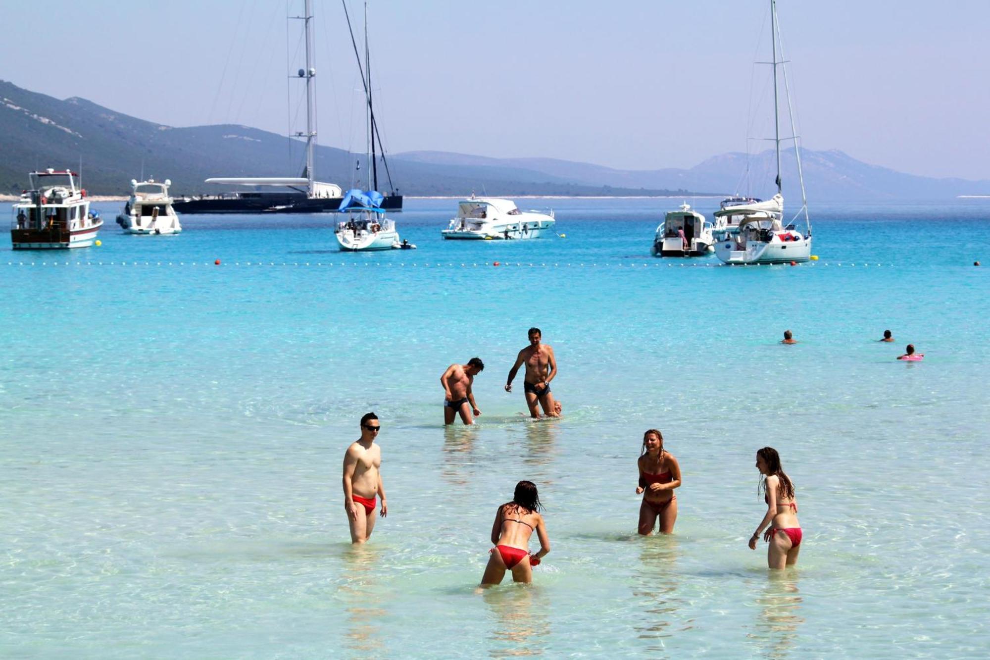 Apartments By The Sea Sali, Dugi Otok - 8121 Екстериор снимка