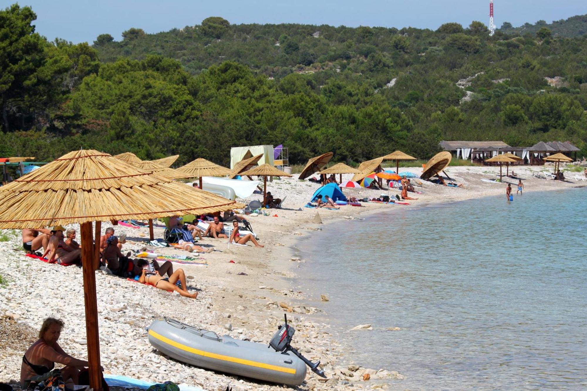 Apartments By The Sea Sali, Dugi Otok - 8121 Екстериор снимка